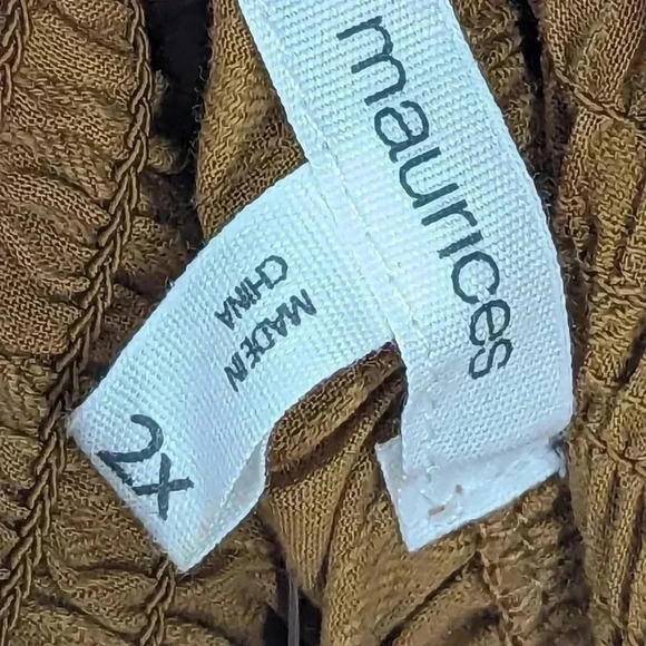 Maurices Eyelet Puff Sleeve Women's Size 2X New Sleeve Blouse Fall Color - Picture 7 of 12